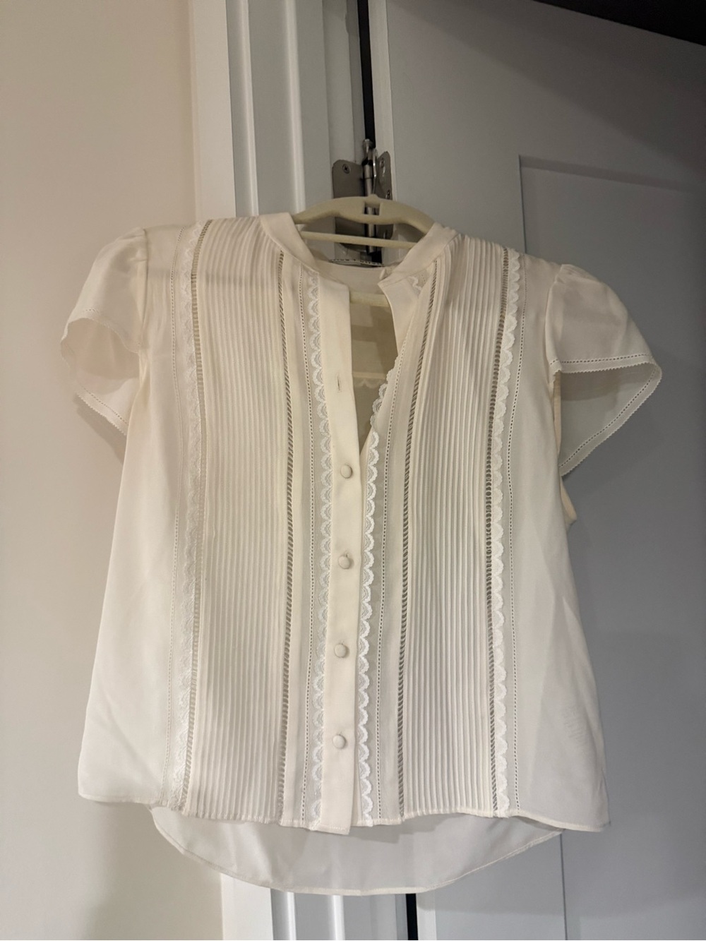 Alice + Olivia Cream Pintuck Lace Trim Button Front Blouse
